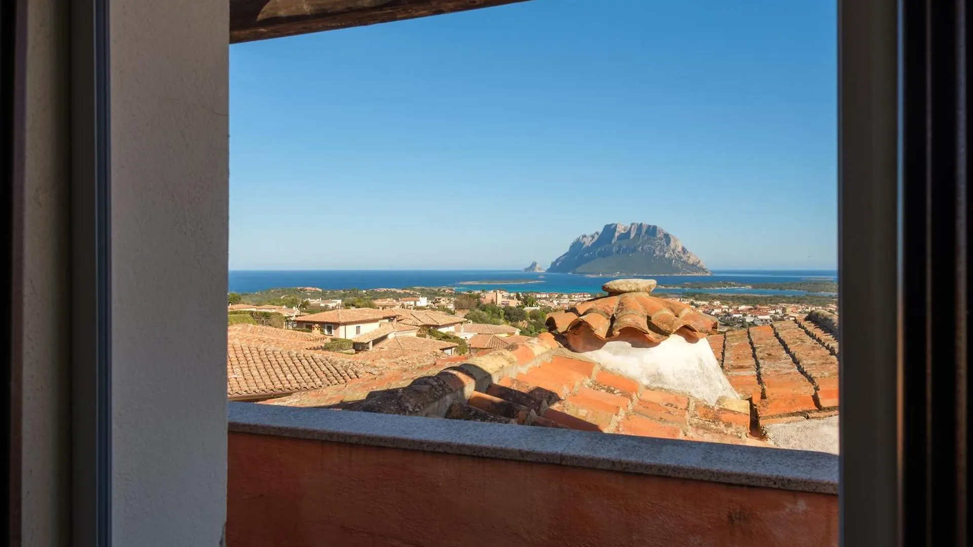 Vista Mare-Isola Tavolara E Solarium Panoramico Apartment Porto San Paolo  Italy