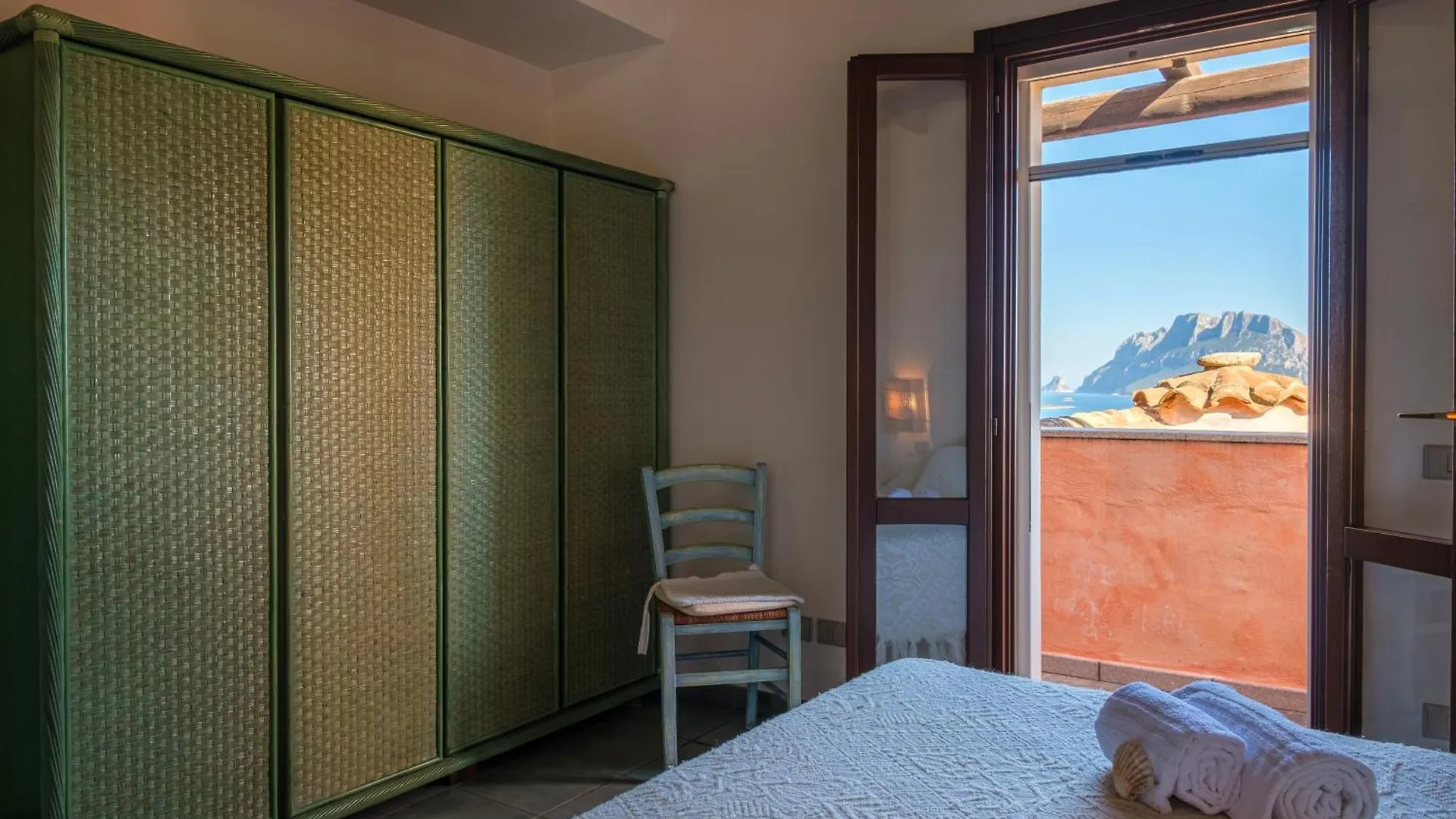 Vista Mare-Isola Tavolara E Solarium Panoramico Apartment Porto San Paolo   Porto San Paolo (Sardinia)